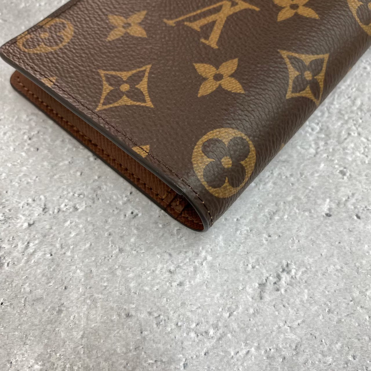 LOUIS VUITTON 財布