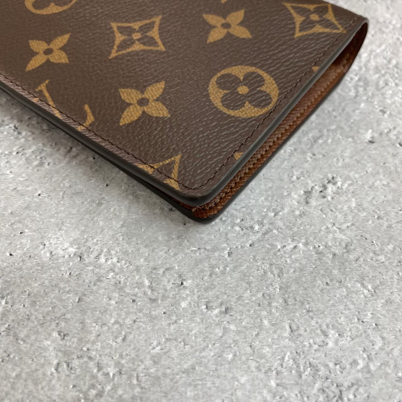 LOUIS VUITTON 財布