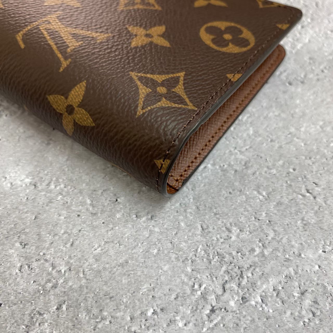 LOUIS VUITTON 財布