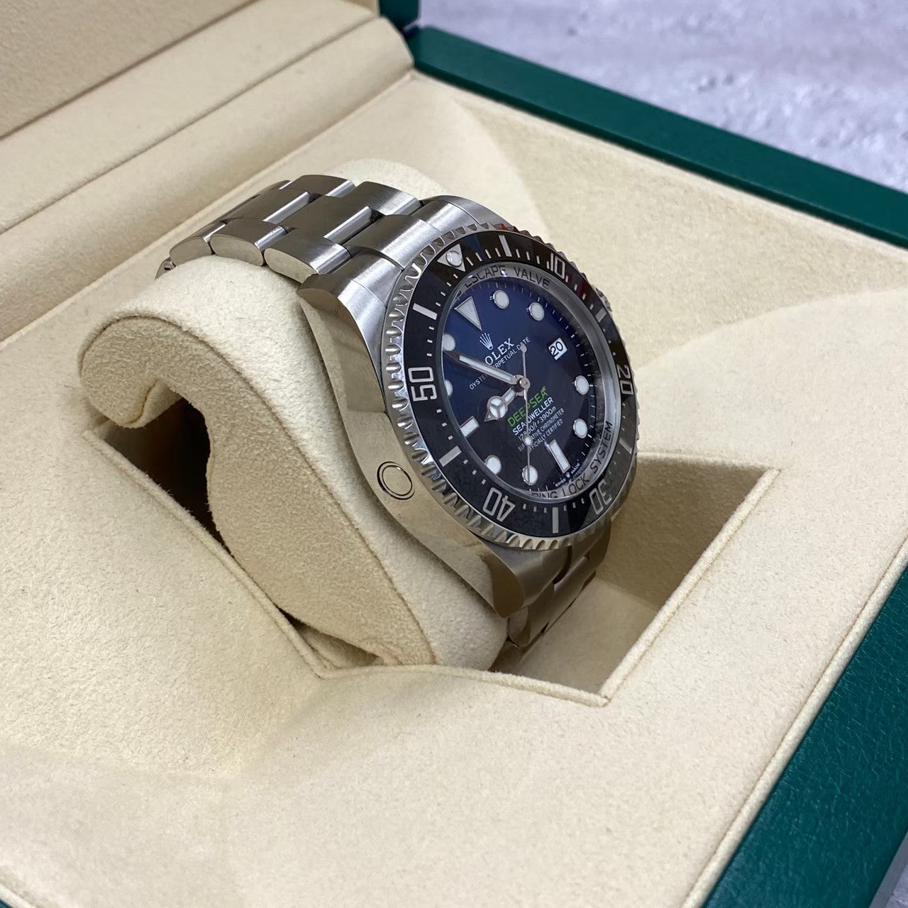 ROLEX ロレックス オイスターブレスレット メンズ腕時計 シードゥエラー 136660 ディープシー D ブルー W022 EF